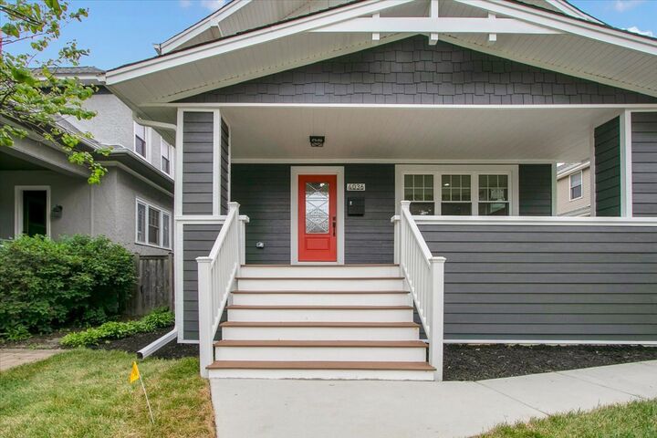 Property Photo:  4036 W Warwick Avenue  IL 60641 