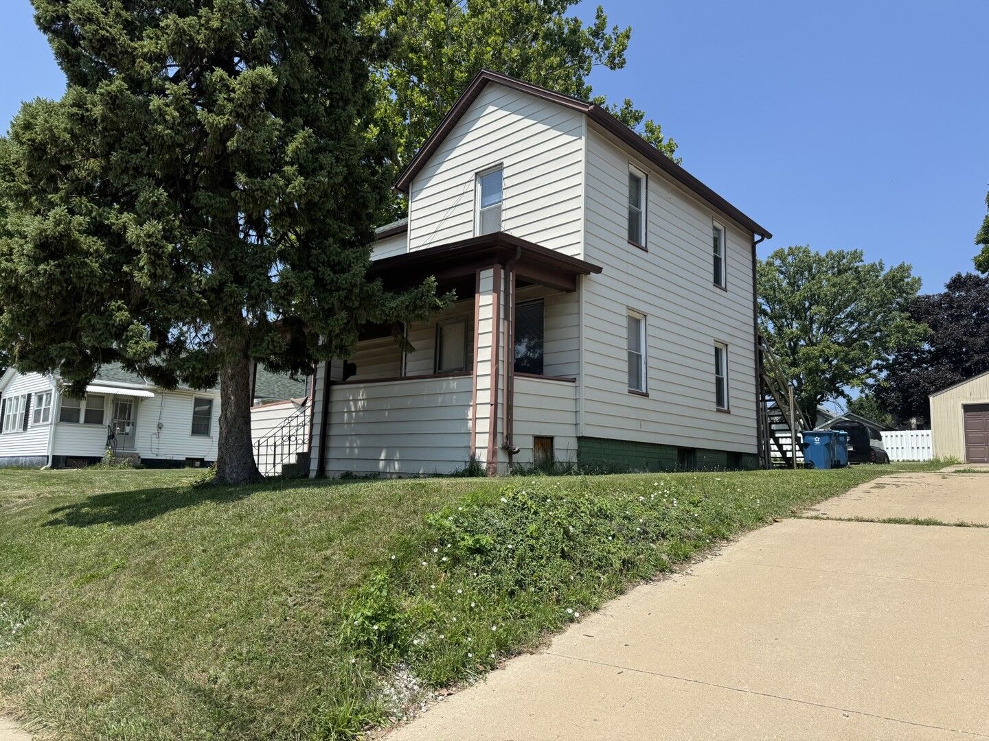 Property Photo:  2317 2nd Street 2  IL 61354 