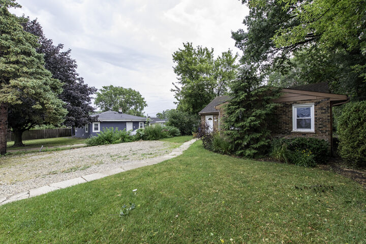 Property Photo:  2407 20th Street  IL 60064 