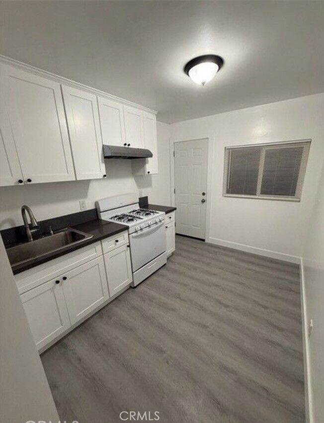 Property Photo:  7134 Granger Avenue 7  CA 90201 