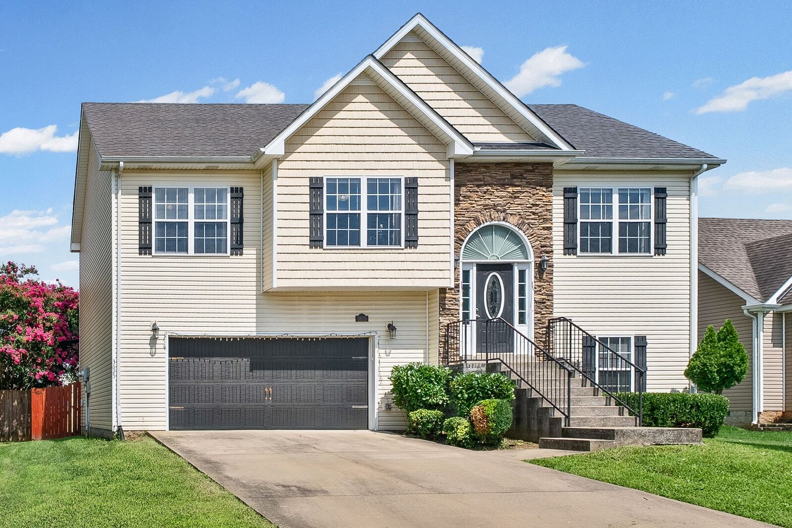 Property Photo:  3625 Fox Den Ln  TN 37040 