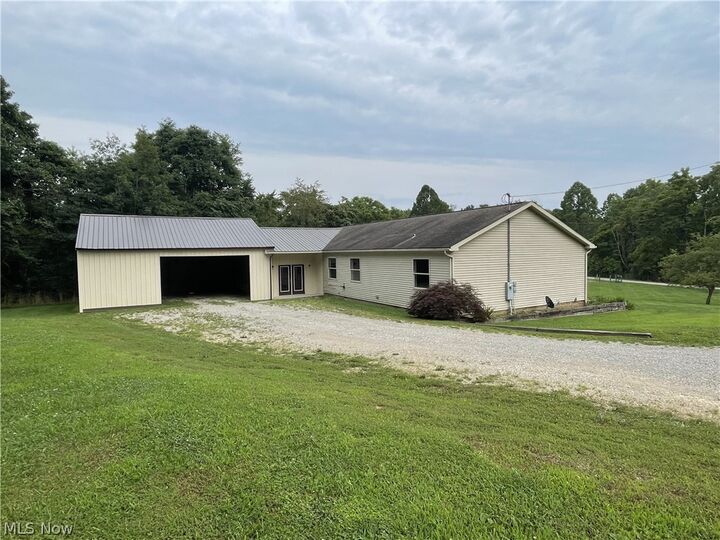 Property Photo: 8891 Corwin Road OH 43732