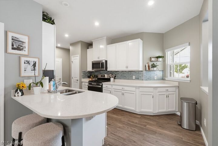 Property Photo: 1626 Mud Brook Lane OH 44313