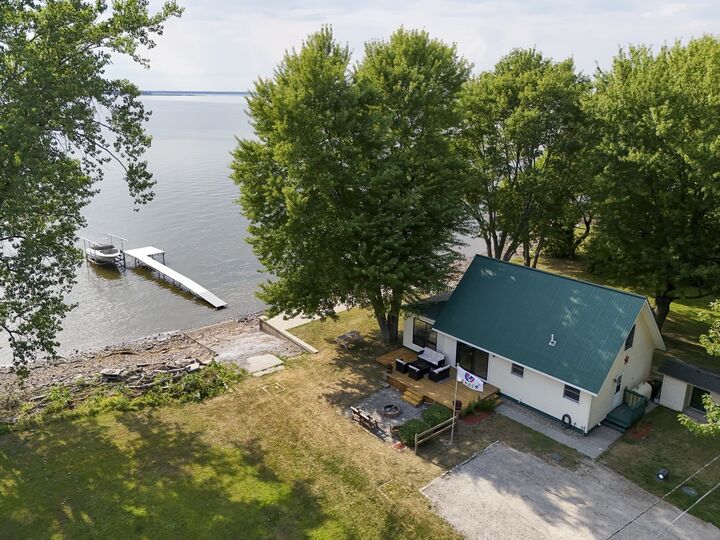 Property Photo:  502 Duck Point Road  VT 05459 