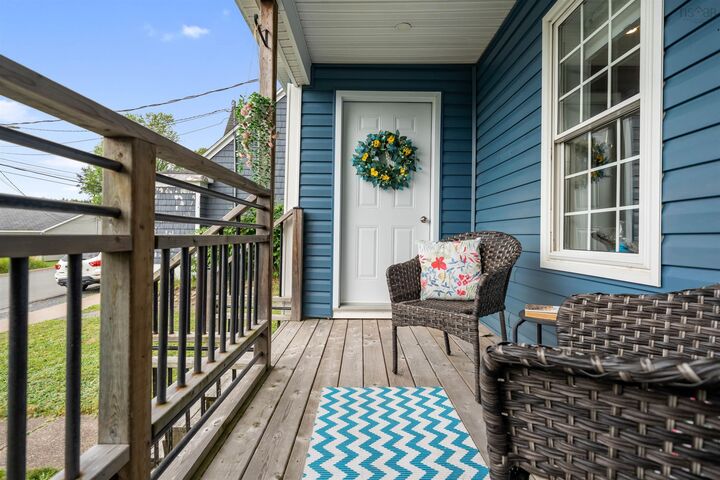 96 Faulkland Street — photo 1