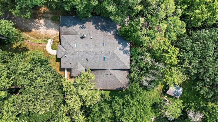 Property Photo:  11833 Shady Oak Lane  MN 55343 
