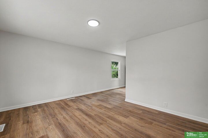 Property Photo:  7625 S 40th Street  NE 68147 