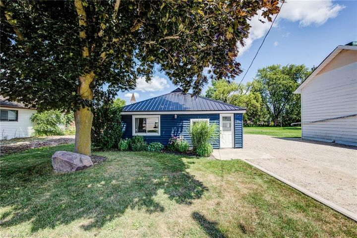 Property Photo:  14 Maddison Street E  ON N0K 1P0 