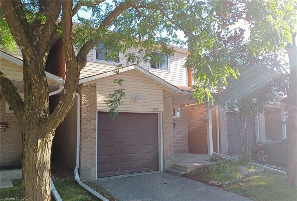 Property Photo:  304 Bluevale Street N C  ON N2G 3X5 