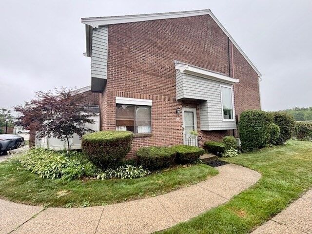 Property Photo: 272 Greenbrook Drive 272 MA 02072
