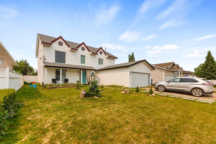 39 Chinook Crescent — photo 1