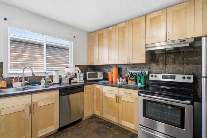 Property Photo: 196 Gordon Drive SW AB T3E 3W6