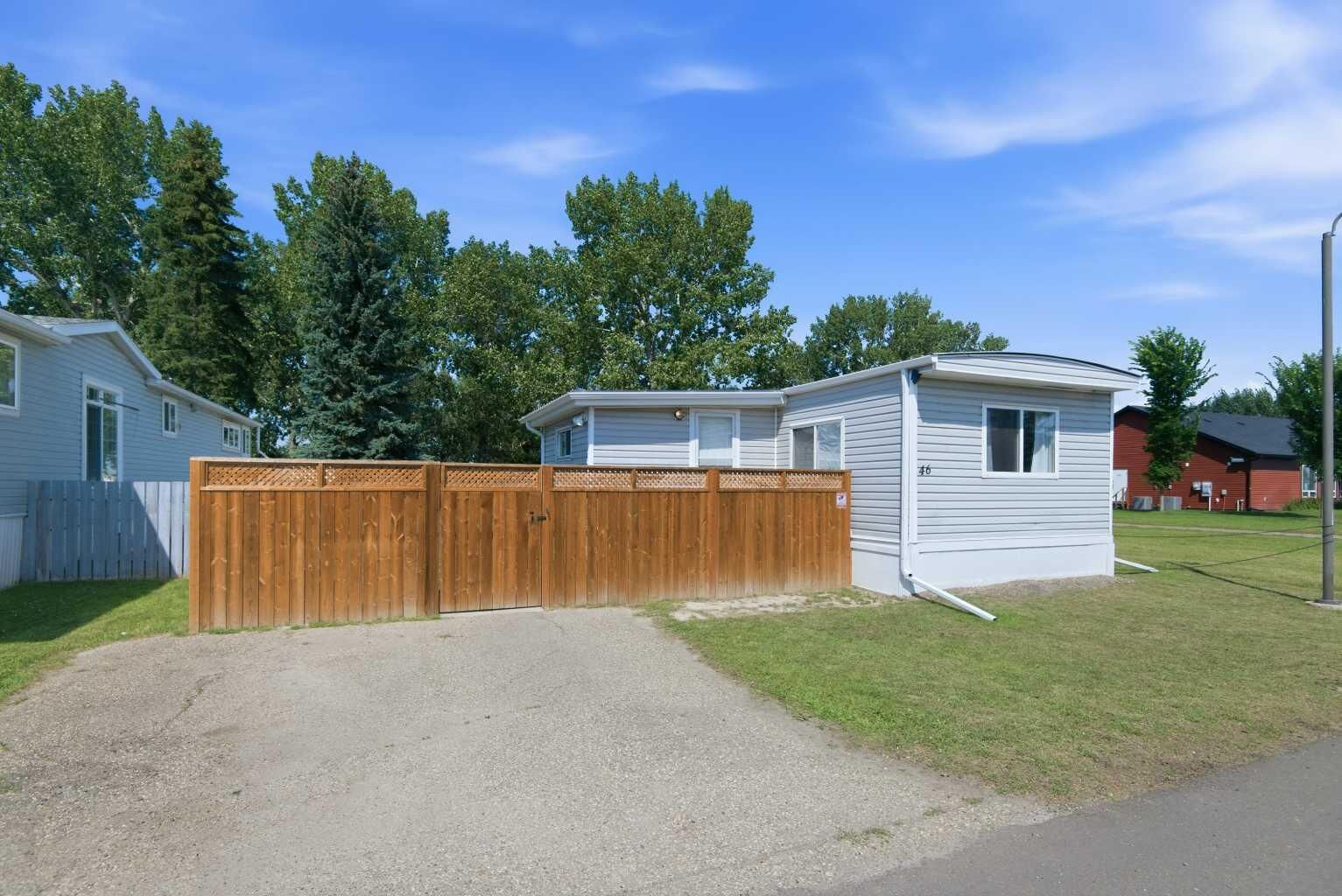 Property Photo: 5344 76 Street 46 AB T4P 2A6