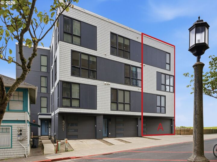 Property Photo: 321 S Prom A OR 97138