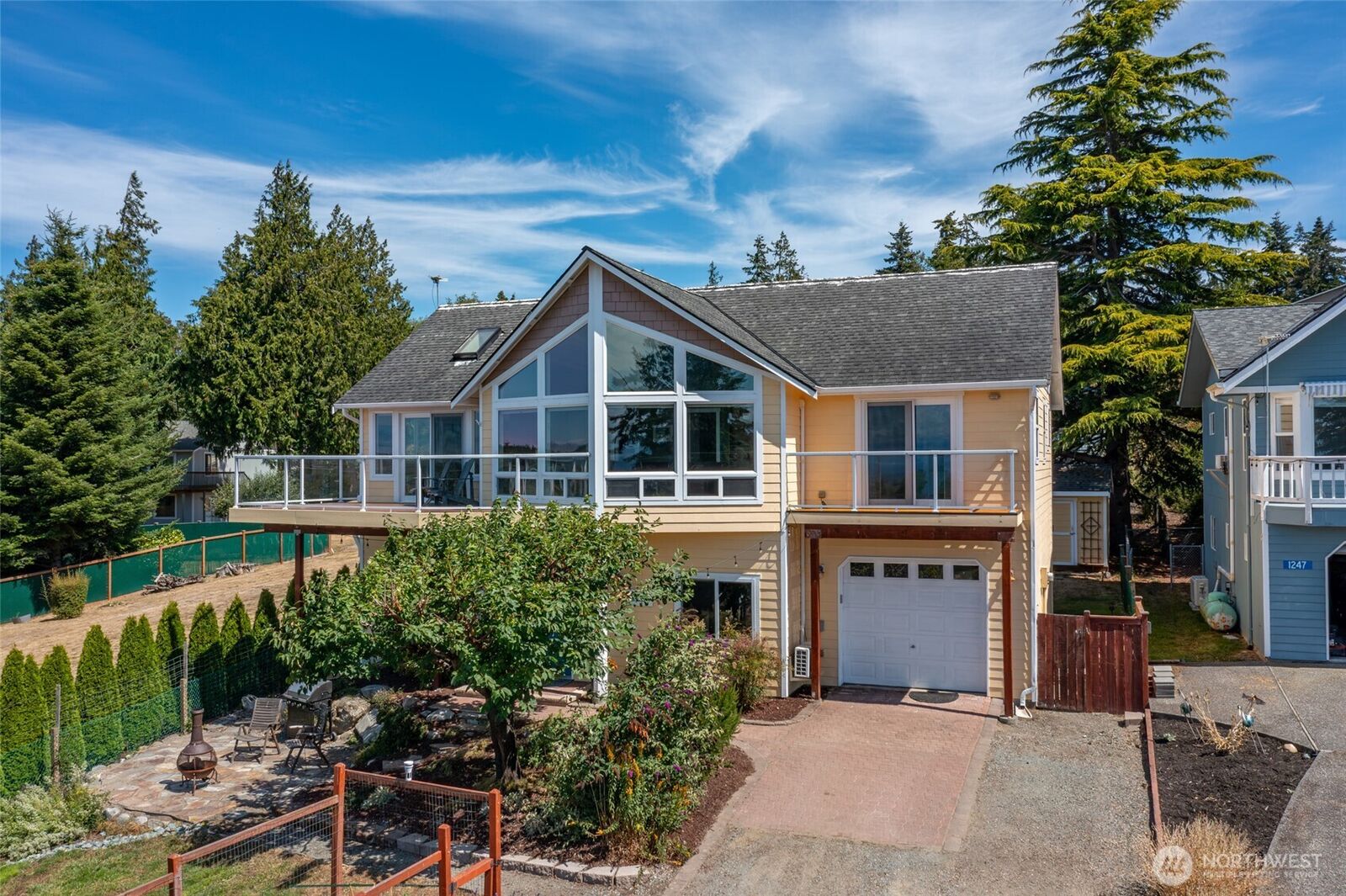 Property Photo: 1243 Farragut Drive WA 98239