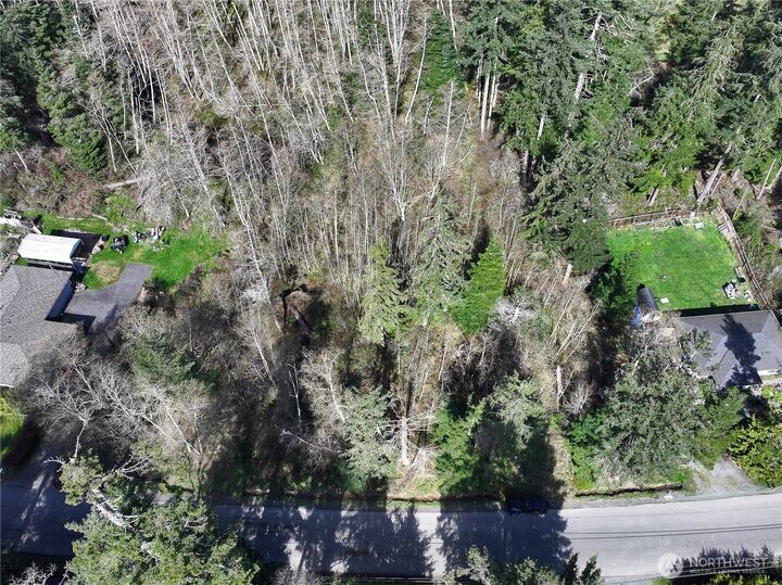 Property Photo:  401  Gramayre Road  WA 98239 