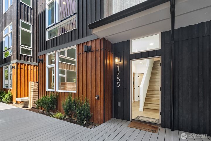Property Photo:  1755  17th Avenue  WA 98122 