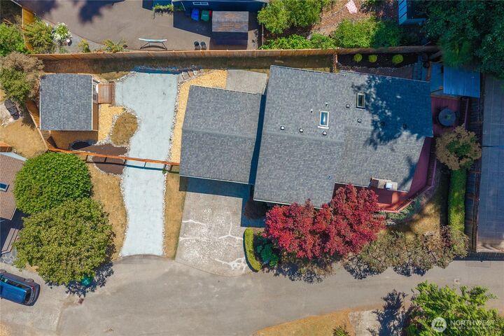 Property Photo:  2421 NE 180th Street  WA 98155 