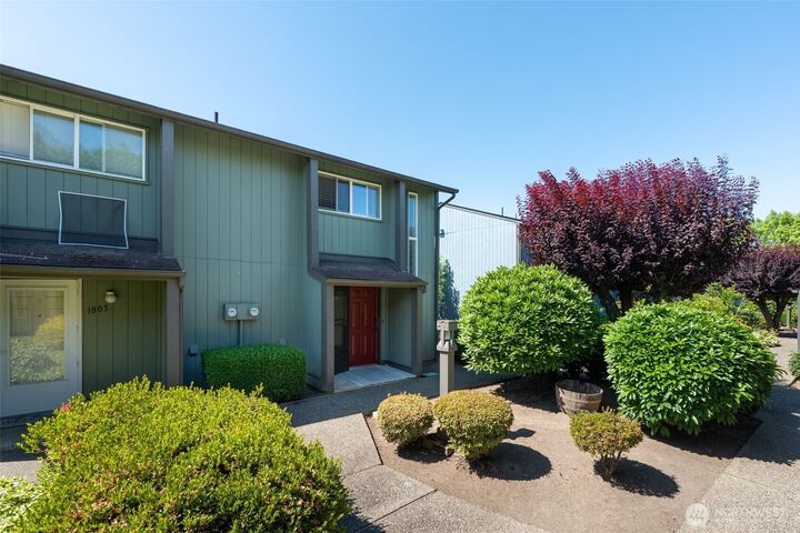 Property Photo: 1801 M Street NE 1807 WA 98002