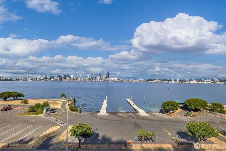 Property Photo:  1221  Harbor Avenue SW 402-3  WA 98116 