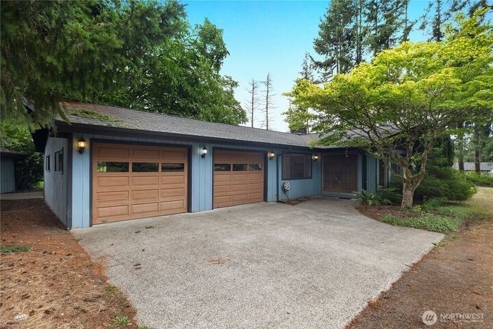Property Photo:  111  Elm View Avenue  WA 98532 