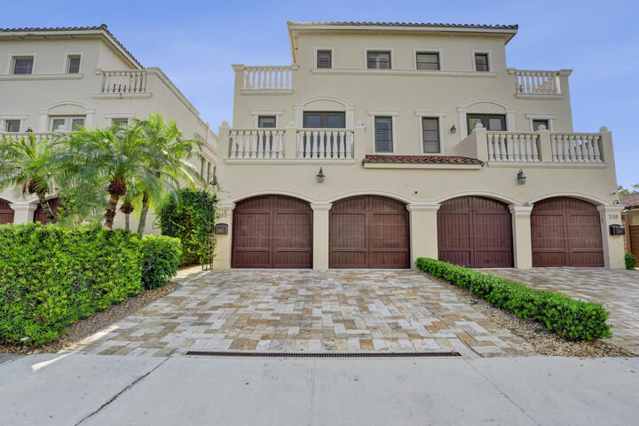 Property Photo: 210 Hendricks Isle FL 33301