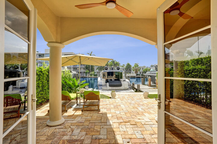 Property Photo: 210 Hendricks Isle FL 33301