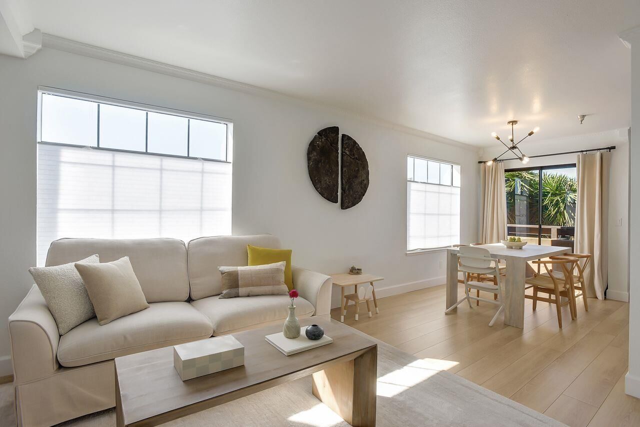 Property Photo:  711 South Bayshore Boulevard 16  CA 94401 