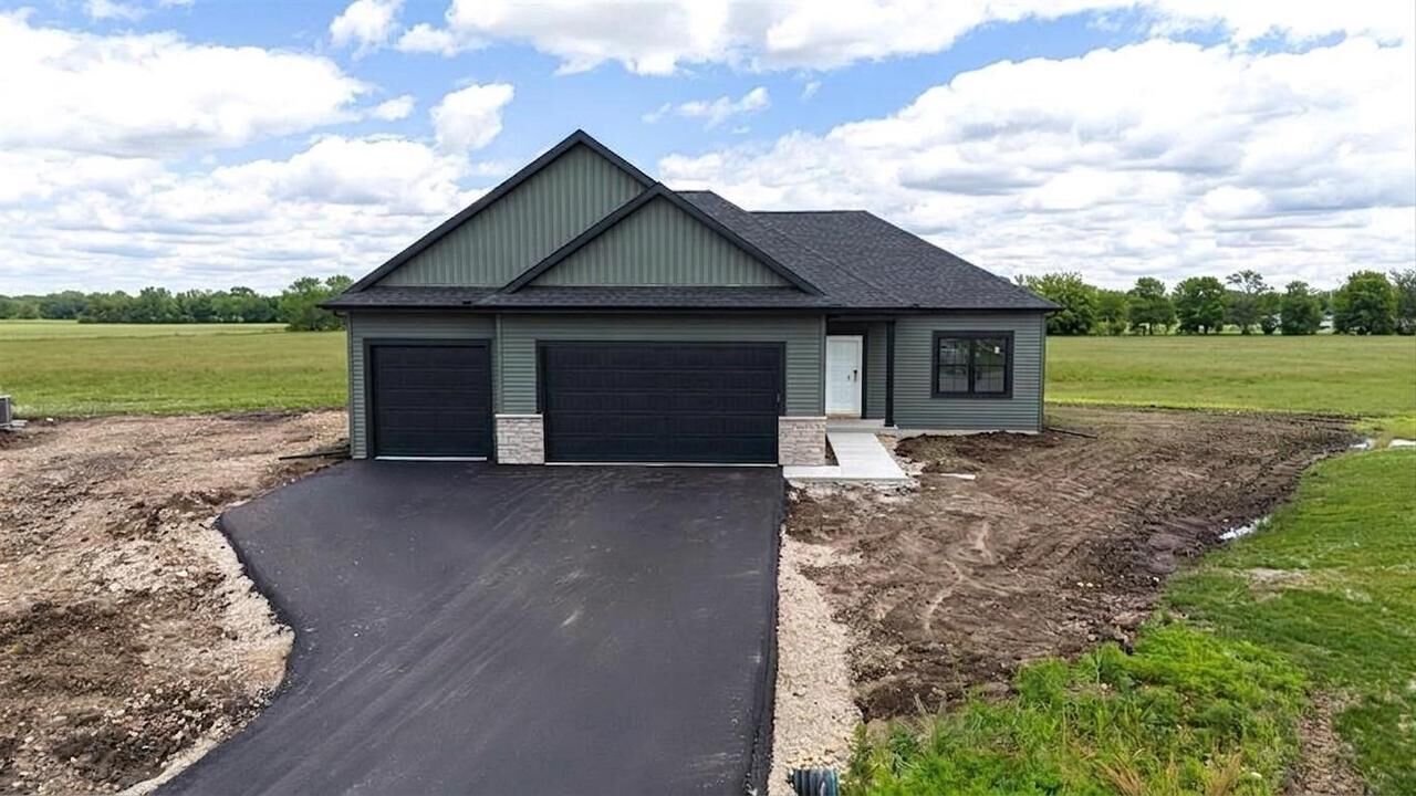 Property Photo:  1960 Sequoia Drive  WI 53545 