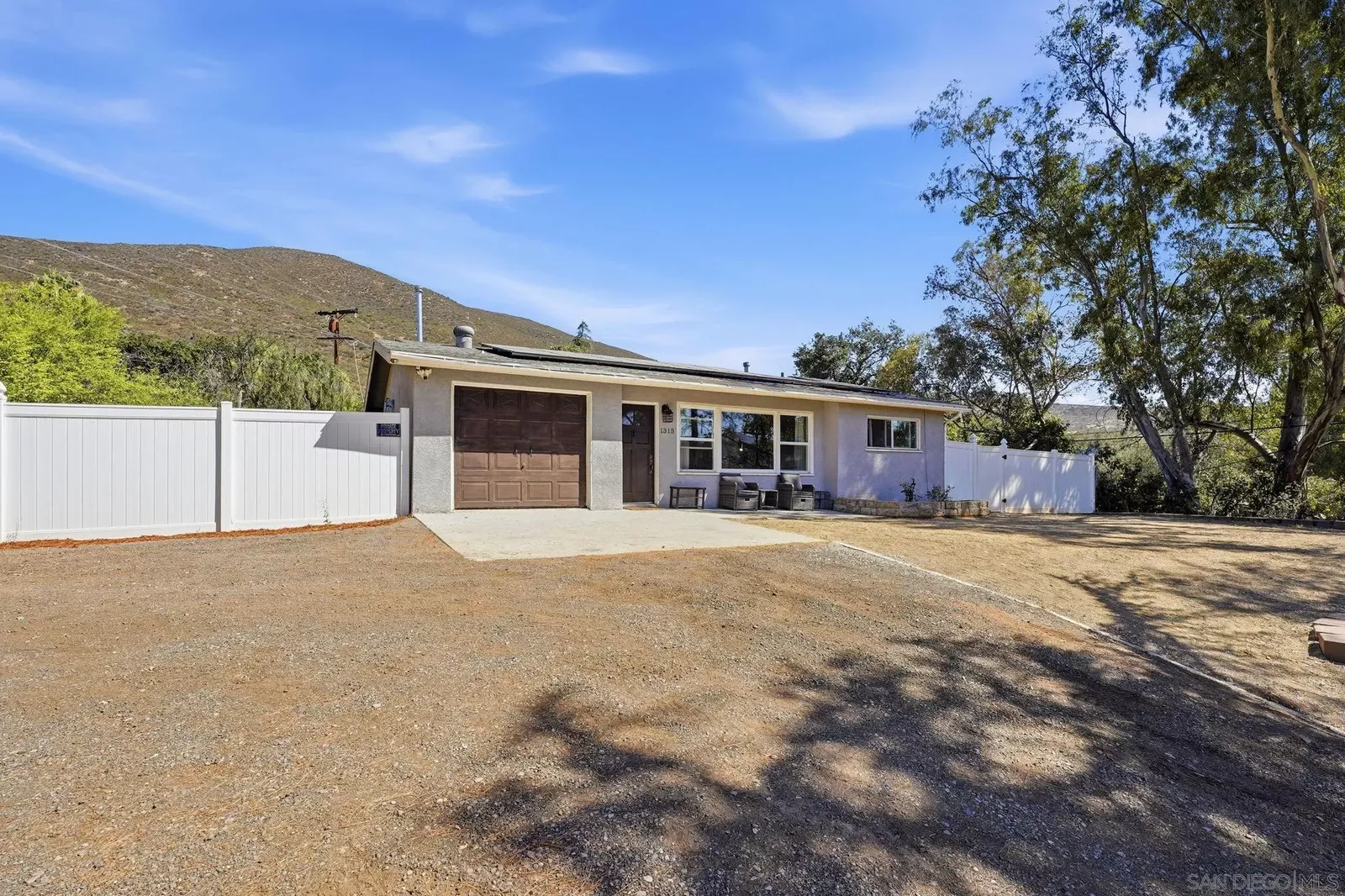 Property Photo:  1315 Hillcrest Dr  CA 91901 