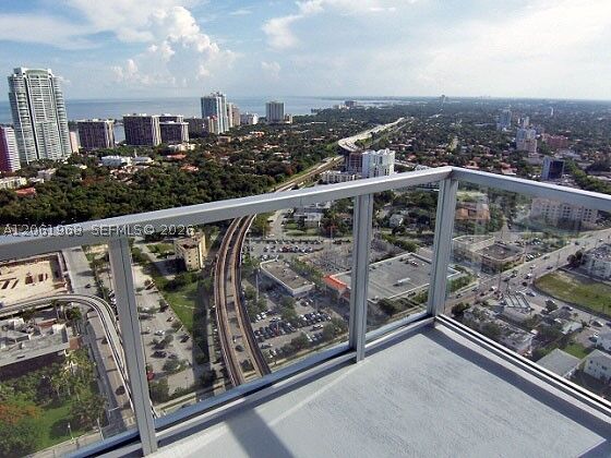 Property Photo: 79 SW 12th St Uph4001-S FL 33130