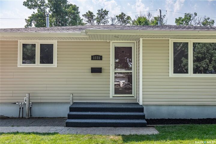 Property Photo: 1131 Currie Crescent SK S6H 5M7