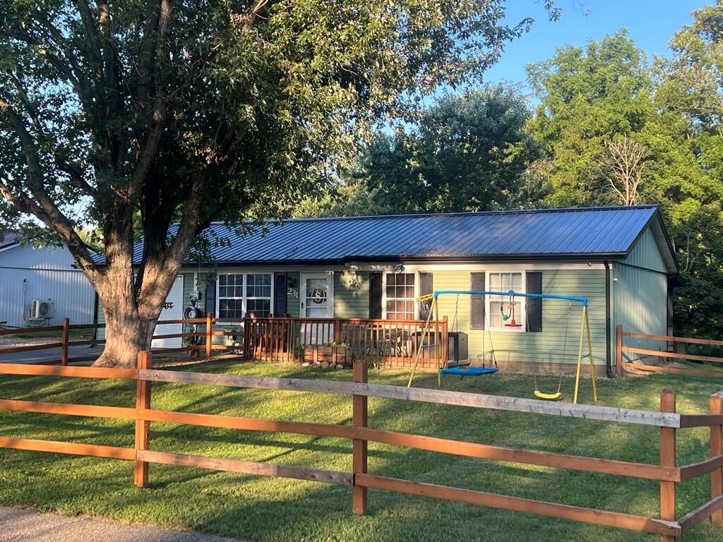 Property Photo:  231 Beechwood Drive  OH 45628 