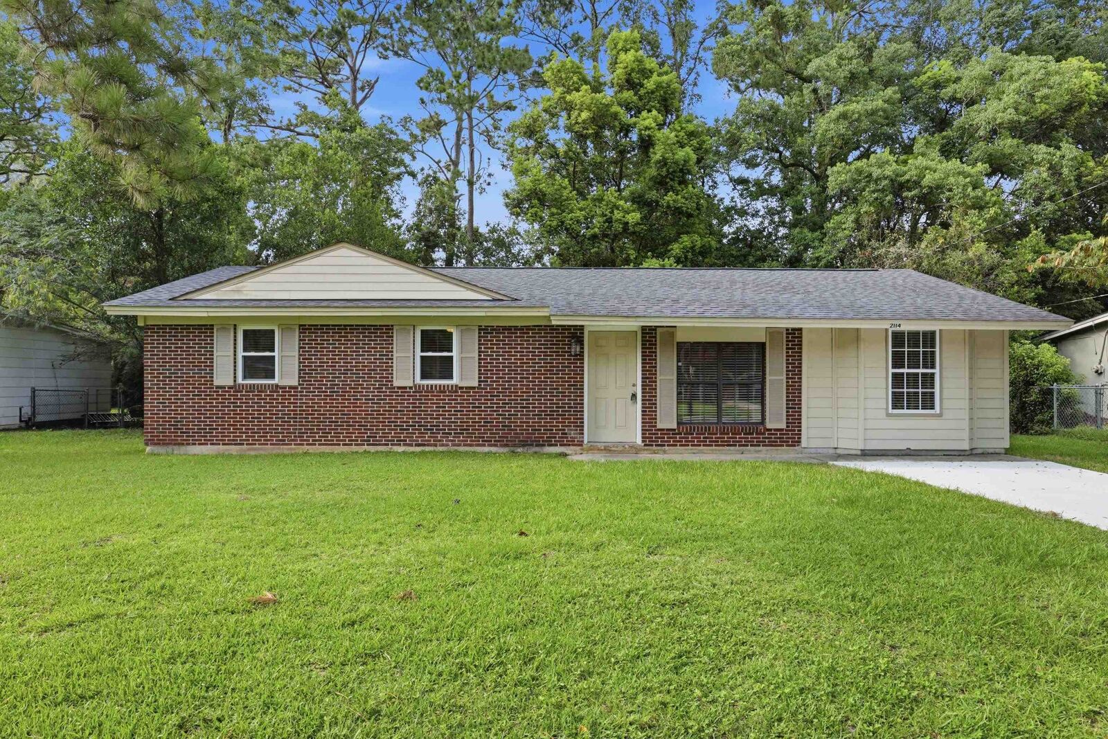 Property Photo:  2114 Melanie Drive  FL 32304 