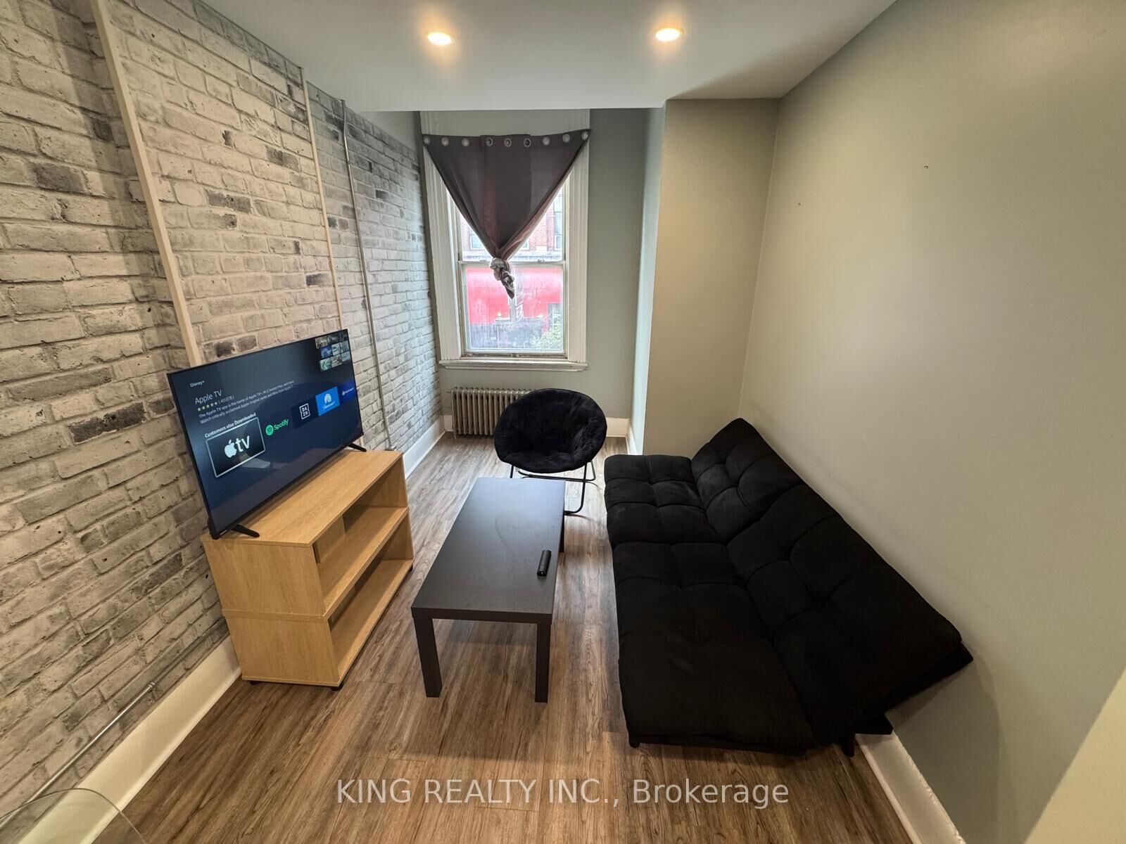 Property Photo: 344 Richmond Street 1 ON N6A 3C3