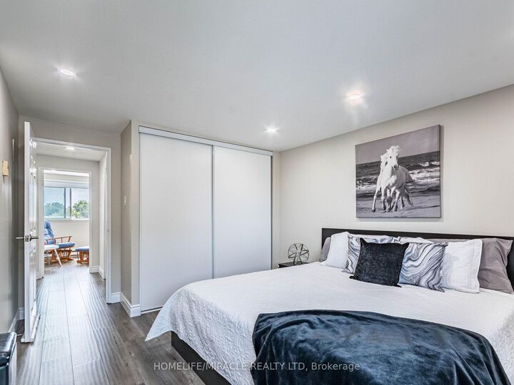 Property Photo: 180 Mississauga Valley Boulevard 124 ON L5A 3M2