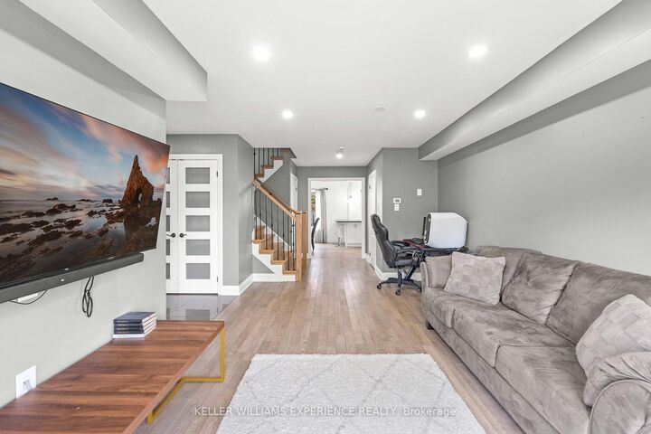 Property Photo: 16 Snowden Avenue ON L4M 7G5