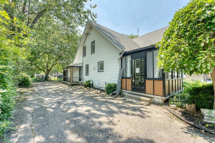 12437 St Thomas Street — photo 1