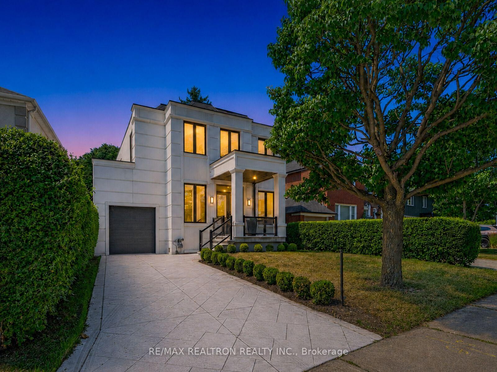 Property Photo: 303 Ridley Boulevard ON M3H 1K8