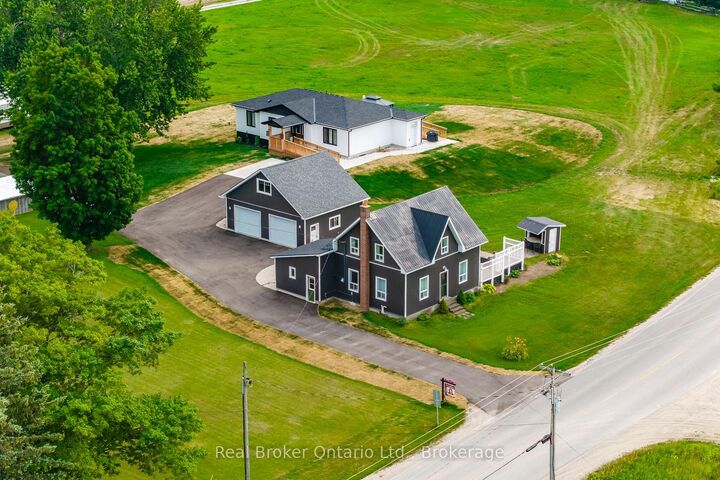 597 Lafontaine Road W — photo 1