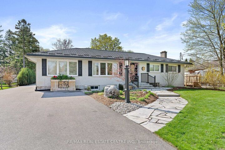42 Ridgeway Avenue — photo 1