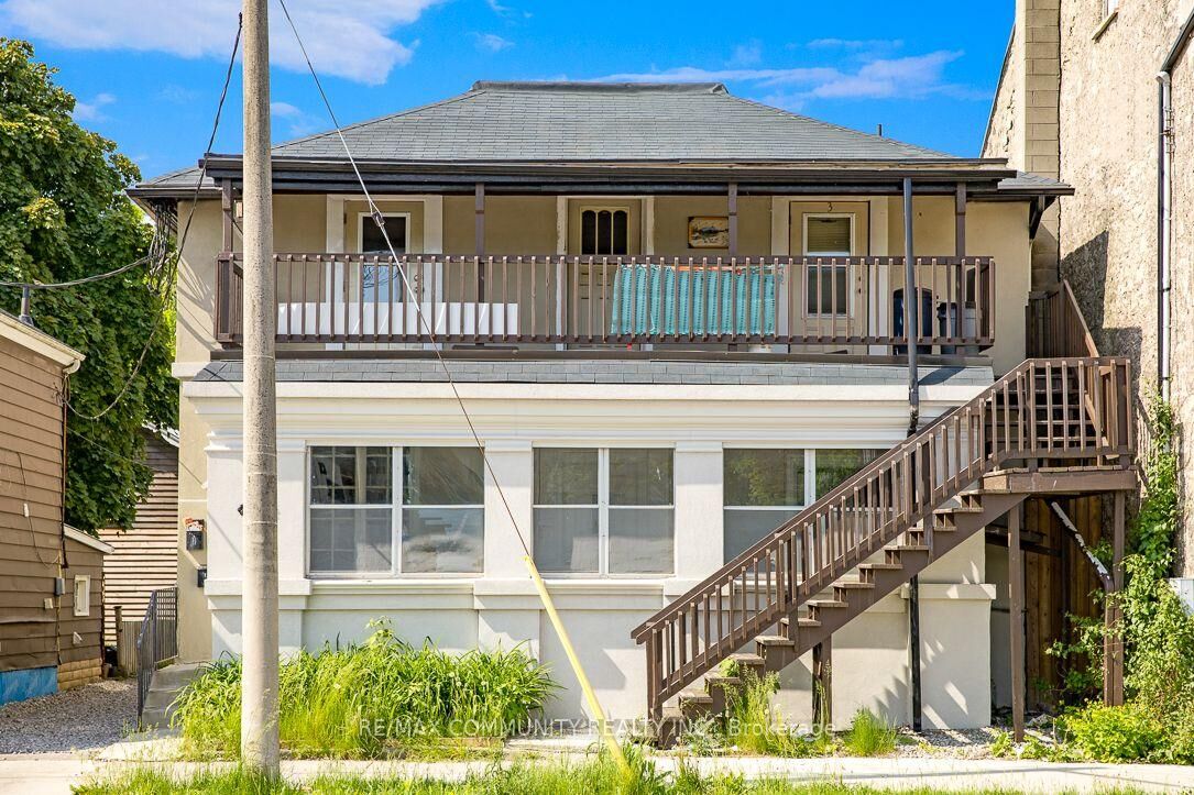Property Photo:  1130 King Street E 1  ON N3H 3P6 