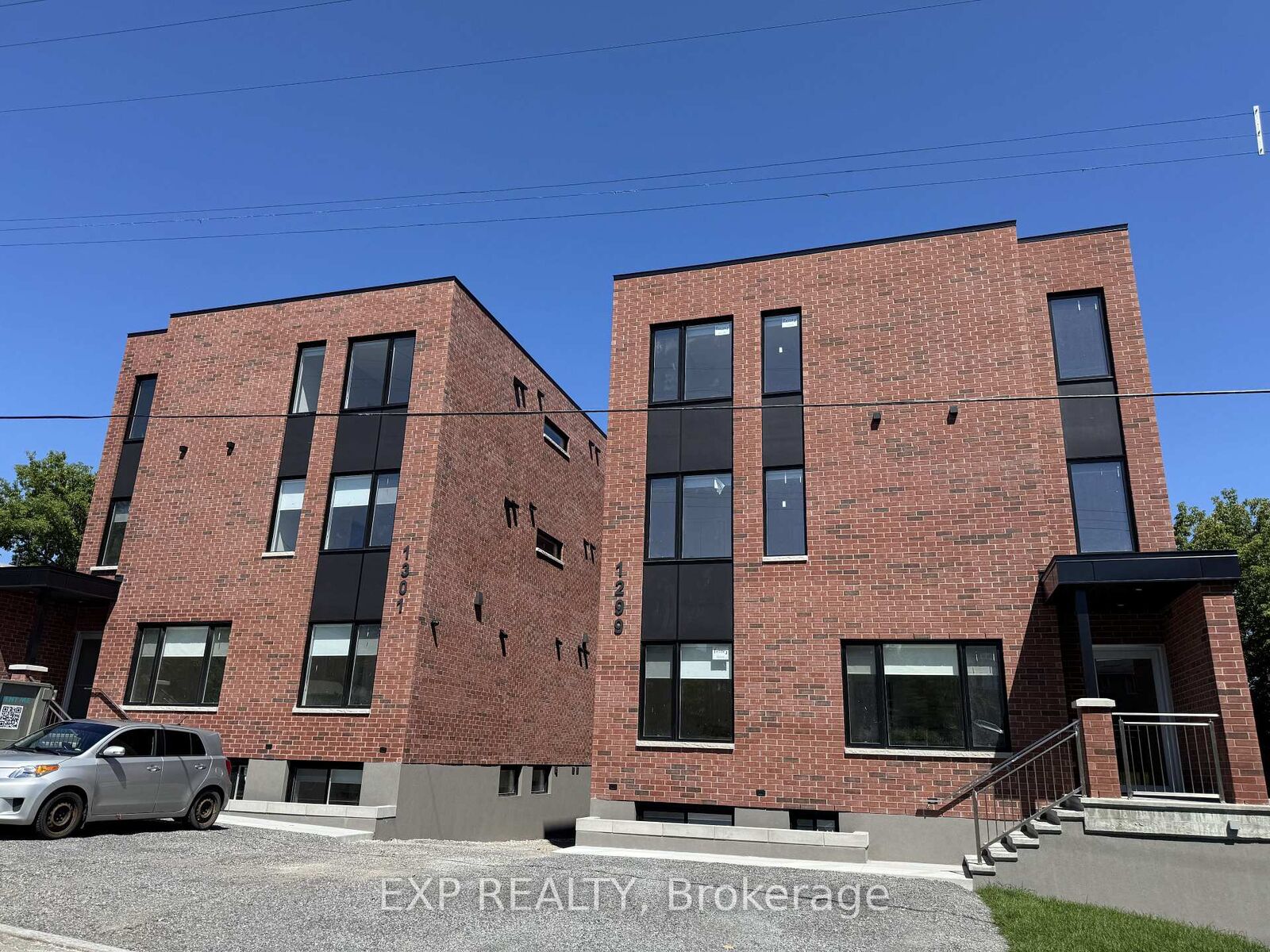 Property Photo:  1301 Dorchester Avenue 1  ON K1Z 8E8 