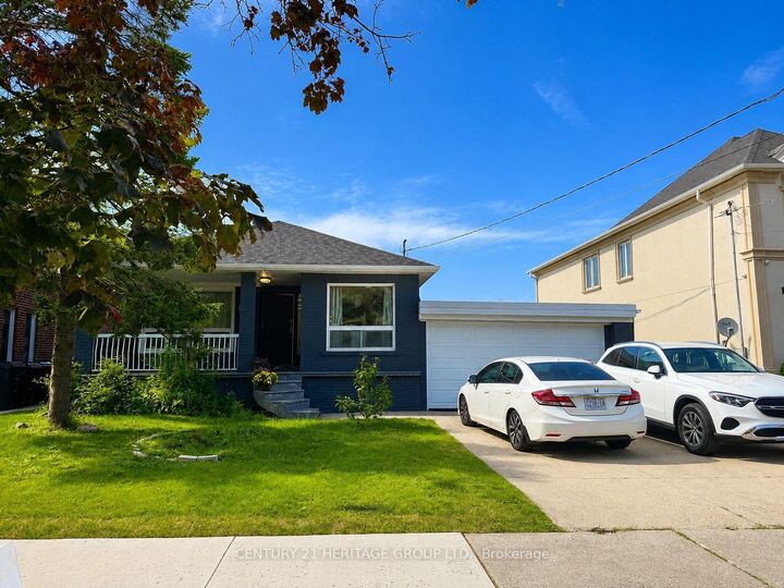 124 Regina Avenue — photo 1