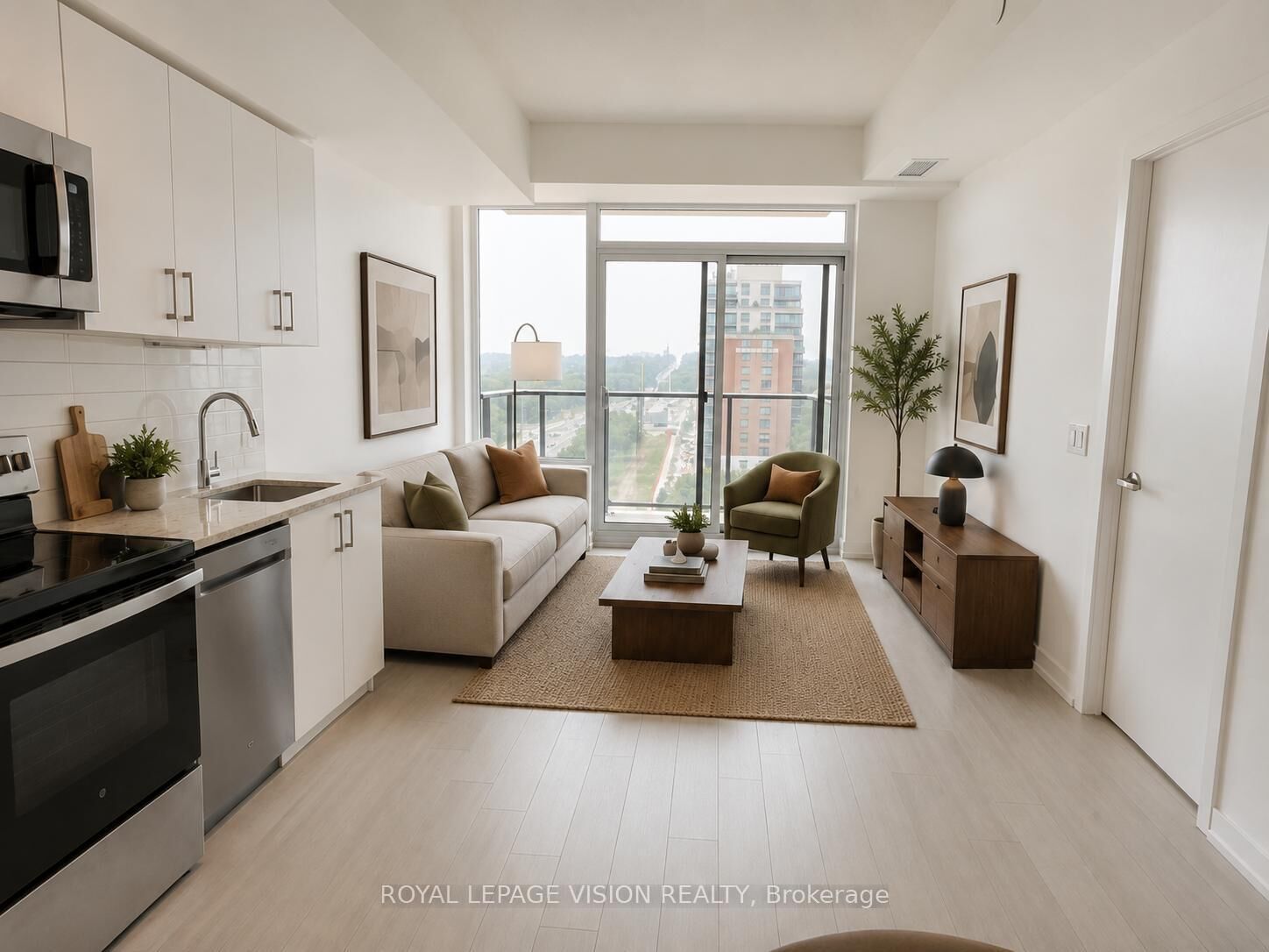 Property Photo: 4010 Eglinton Avenue W 911 ON M9A 0G5