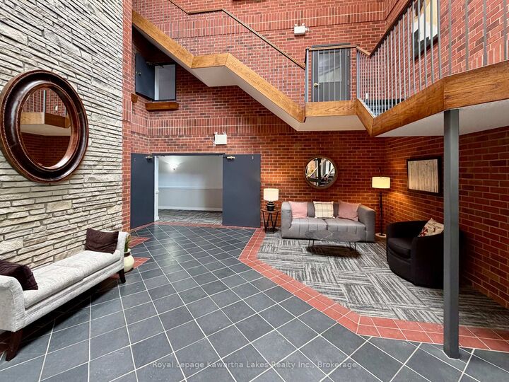 Property Photo: 4 Heritage Way 303 ON K9V 5Z2