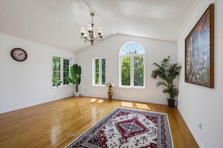 Property Photo:  143 Castle Glen Crescent  ON K2L 4G9 