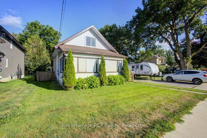 330 York Street — photo 1