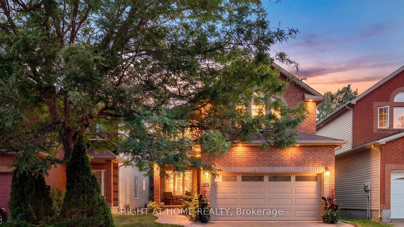 Property Photo: 103 Borealis Crescent ON K1K 4T6