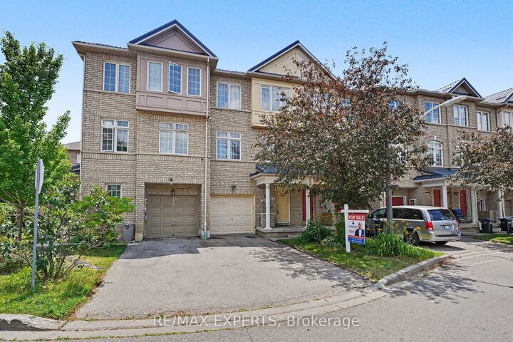 Property Photo: 7035 Rexwood Road 194 ON L4T 4M6